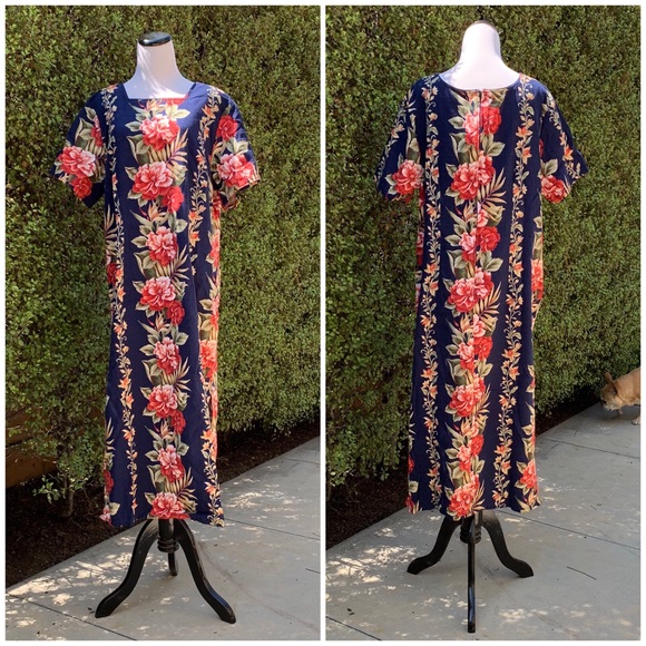 🌺 Vintage Hawaiian Barkcloth Mumu Dress Navy - Picture 1 of 8